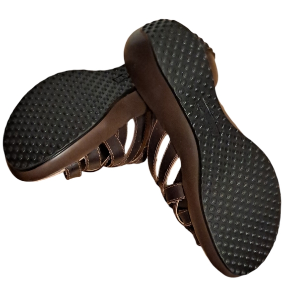 Eastland Sandals - Picture 5 of 6